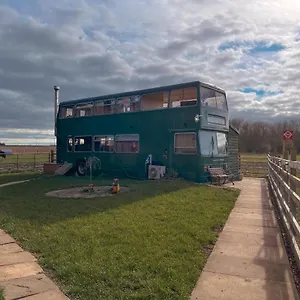 Campsite Farm Bus, Darlington (Durham)